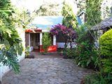 Moyoni Lodge