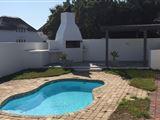 Cozy Self-Catering Beach House in St Francis