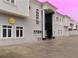 Moongate Hotel en Suites, Ibara